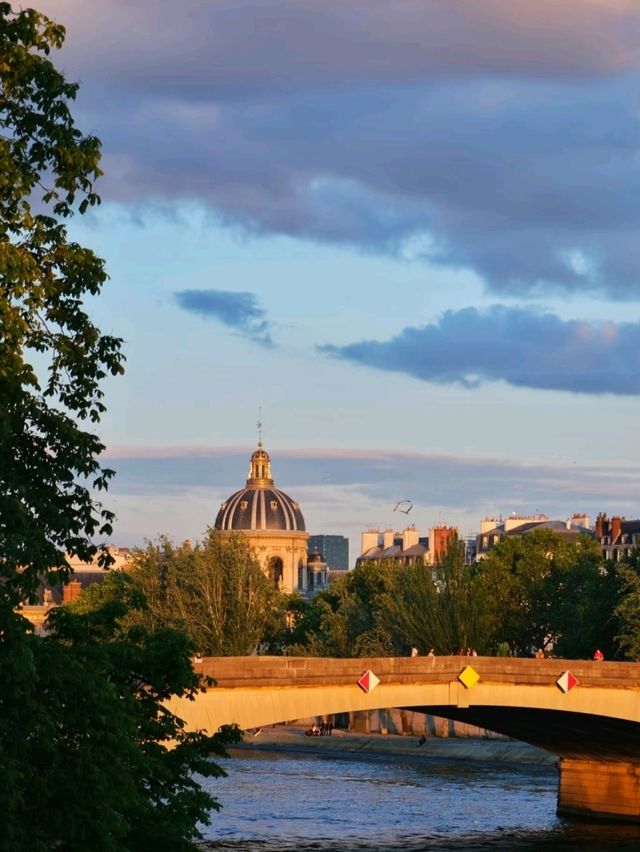 Seine River Banks: Two Distinct Worlds