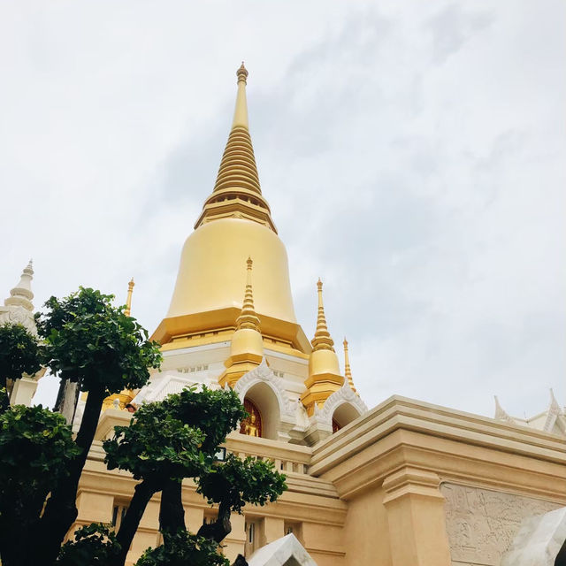 วัดตะโก หลวงพ่อรวย