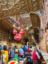 【ポルトガル】世界で最も美しい書店へ📕