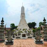 มาทำบุญสรงน้ำขอพร ที่วัดหนังราชวรวิหาร  เขตจอมทอง