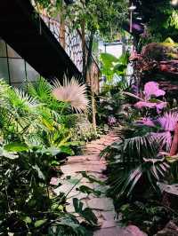 中國北京特色咖啡館：URBAN GREEN。