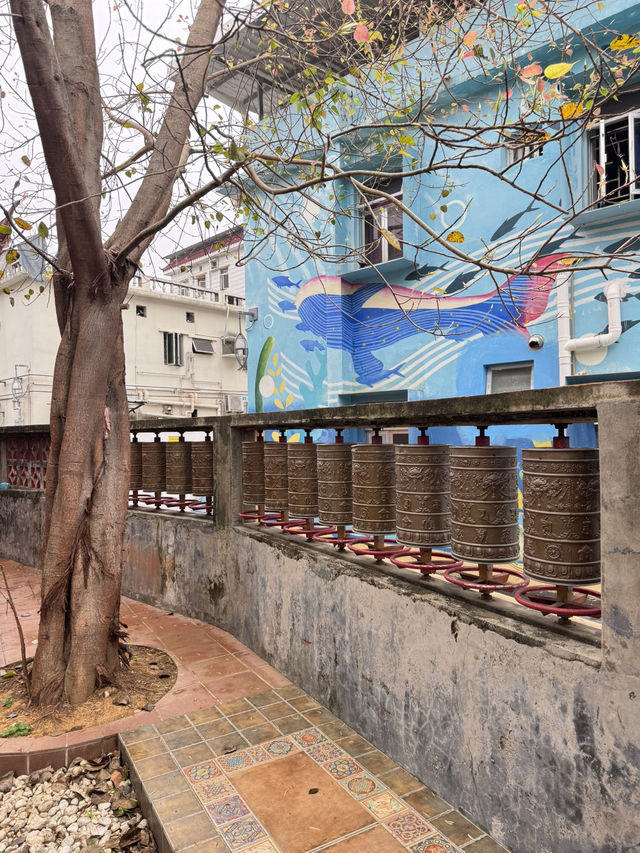 大梅沙藝術村·西藏風依熹拉母。西藏茶館一探