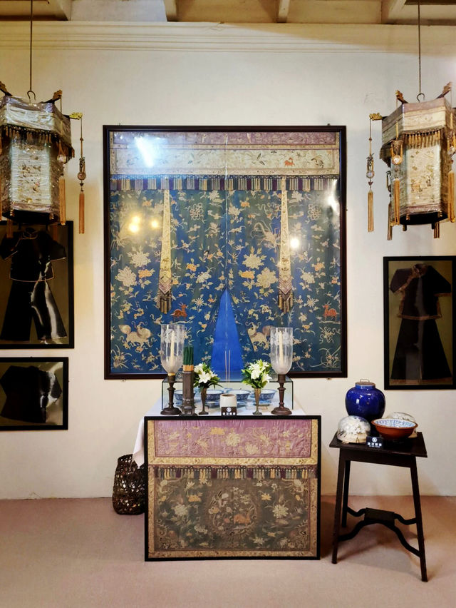 A Journey into Peranakan Heritage at Baba Nyonya Museum