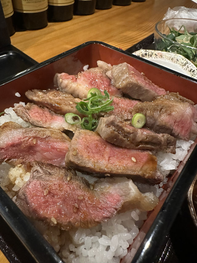 遊河口湖賞櫻🌸嘆地道黑毛和牛美食😋