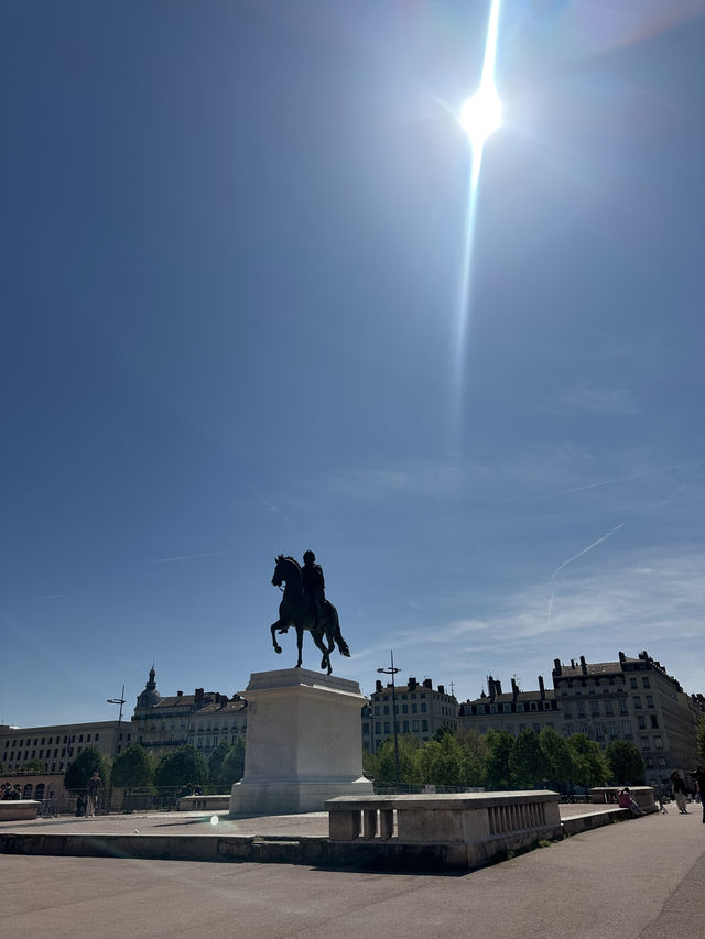 Lyon(ลียง) 