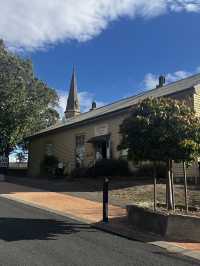 Explore the scenic historic town - Oathlands