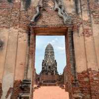 นั่งรถไฟ ปั่นจักรยาน เที่ยวเมืองเก่าอยุธยา