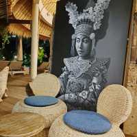 A Haven of Chic Tranquility