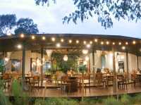 เกื้อ คาเฟ่