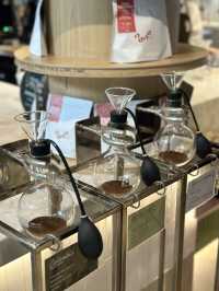 曼谷Ari社區超人氣度假風情咖啡店💕NANA Coffee Roasters 