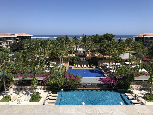 A try of Indonesian luxury hotel in Bali