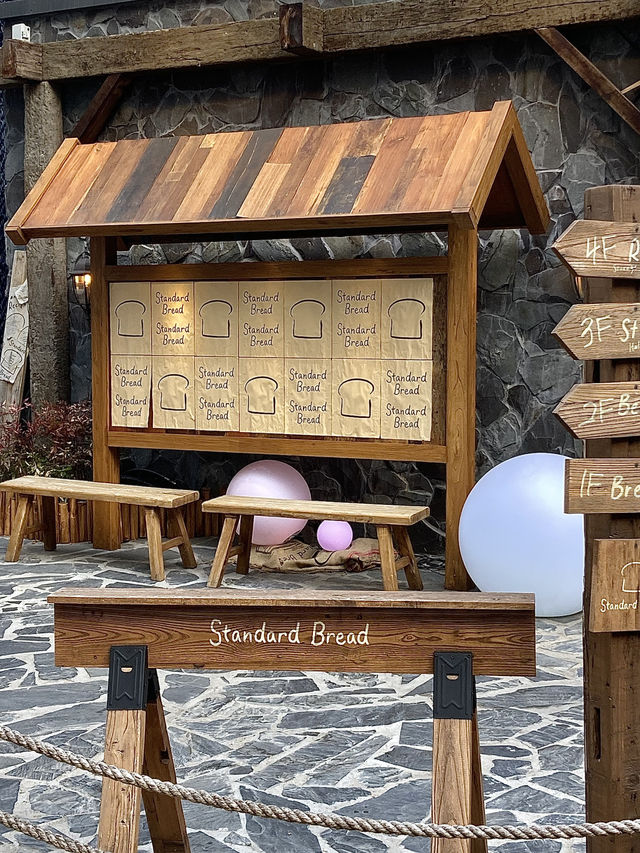 【韓国🇰🇷狎鴎亭カフェ】Standard Bread スタンダードブレッド
