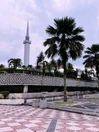 Day 3 KL Citywalk: A Majestic Visit to the National Mosque of Malaysia 
