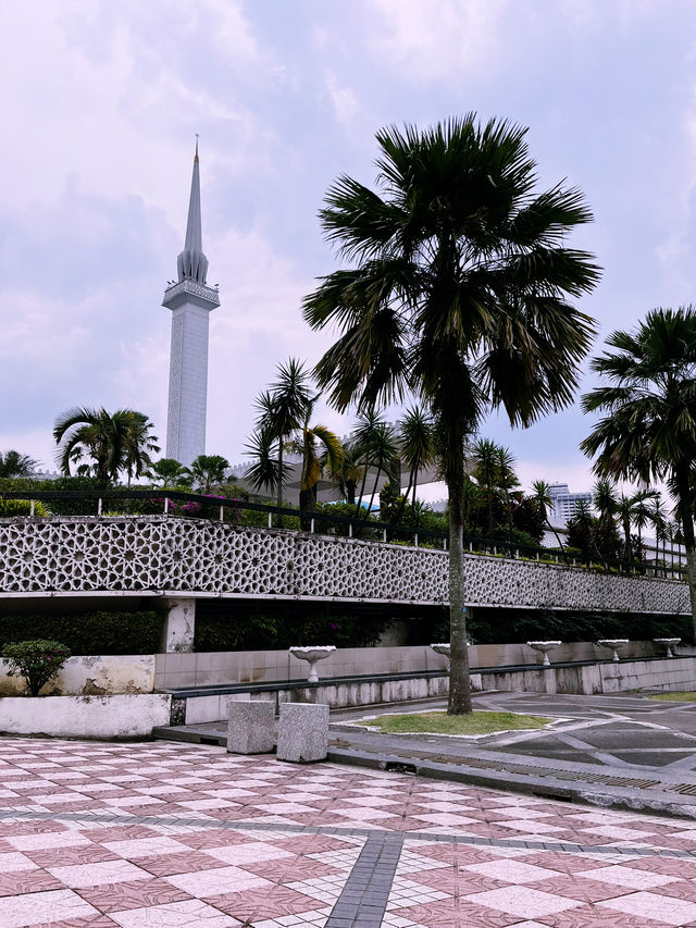 Day 3 KL Citywalk: A Majestic Visit to the National Mosque of Malaysia 