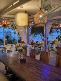 บ้านทะเล คาเฟ่ (Baan Tha Ley Café) 