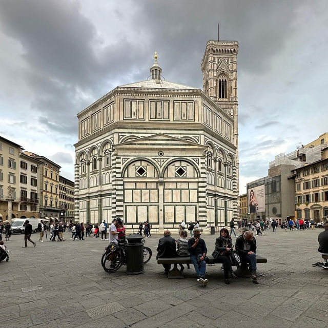 🎨 “Stone and Sky: A Daydream in Florence”