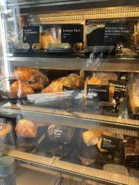 Exploring the foods in Terminal 21, Rama 3