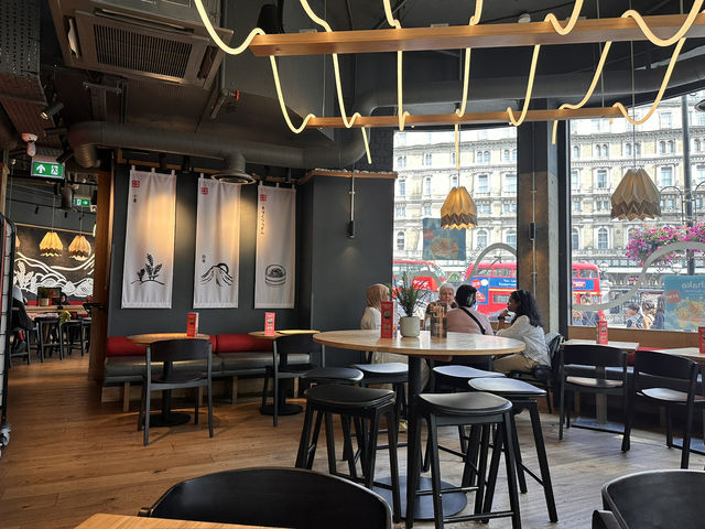 【丸亀製麺 Strand｜ロンドン中心で讃岐うどん！本格和の味が楽しめる人気店】