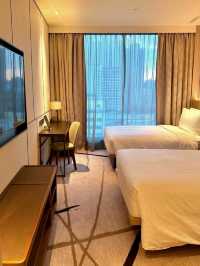 Harbourside Serenity – Where Urban Pulse Meets Riverside Tranquility