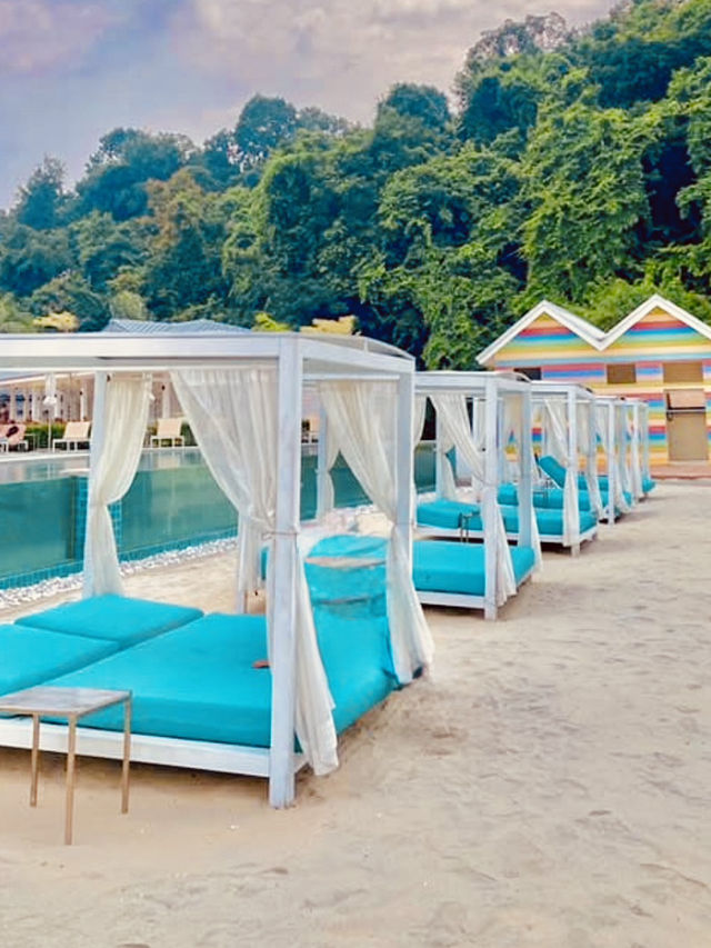 Pop art meets paradise 