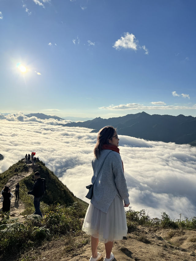 Tà Xùa — Chasing clouds on the dragon’s back ☁️