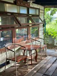 Poom Cafe จ.อ่างทอง