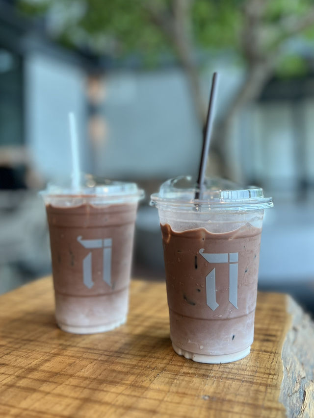 ร้านอร่อยกลางหุบเขา ก่อนทางขึ้นเขาใหญ่