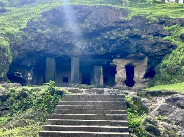 Elephanta Caves – History on an Island