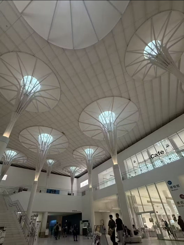 沖繩｜以琉球古城為意象的沖繩博物館 能勢修治的建築美學