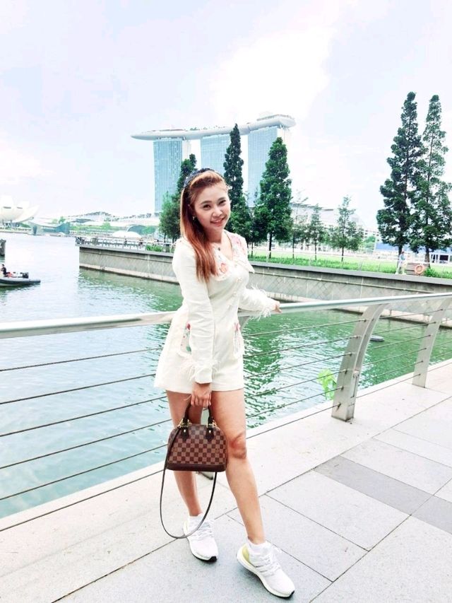 The Helix Bridge – Merlion – Marina Bay สิงคโปร์