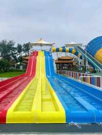 🌊🎡 Zhonghai Water Park, Hong Kong – A Hidden Aquatic Escape! 🏖️🌈