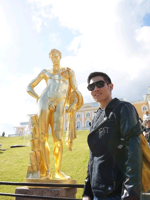 พระราชวังปีเตอร์ฮอฟ