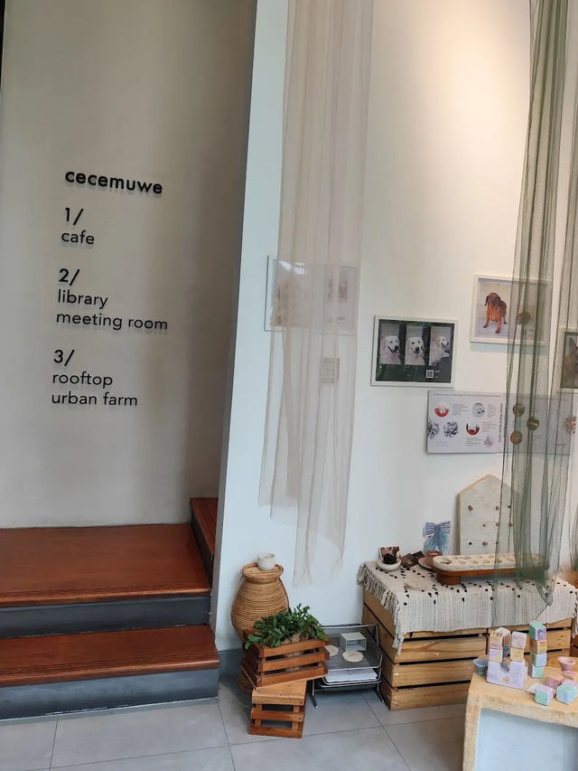 Jakarta’s Cozy Capsule for Coffee, Culture, and Connection