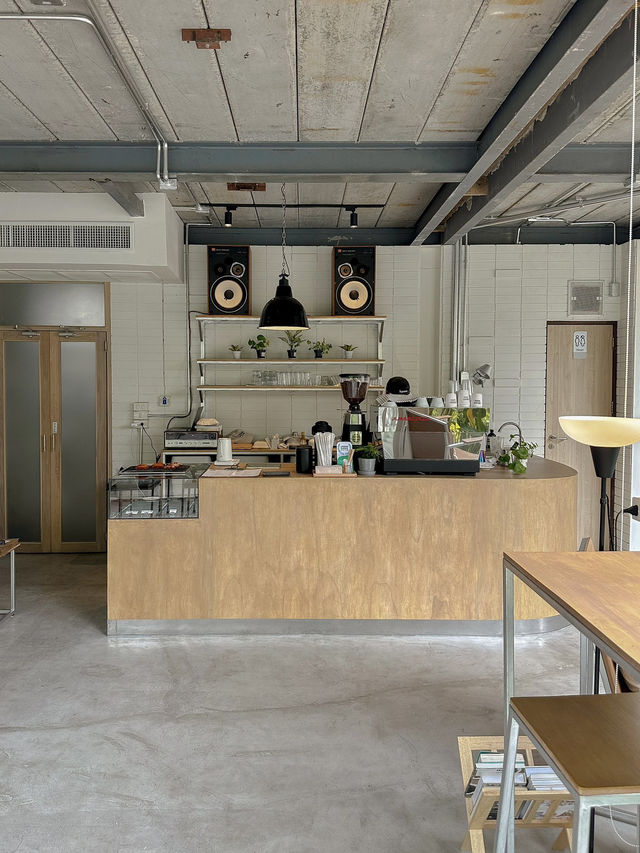 MORGEN COFFEE คาเฟ่มินิมอลเปิดใหม่ในซอยสุขุมวิท 39