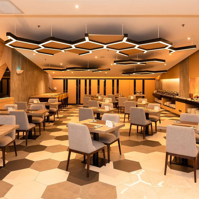 PARKROYAL Suites Bangkok 