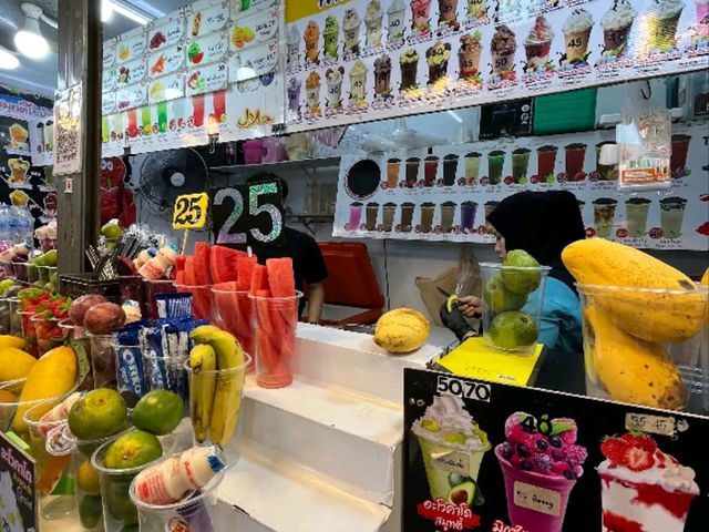 Shop, Eat & Explore at Hat Yai’s Asean Night Bazaar