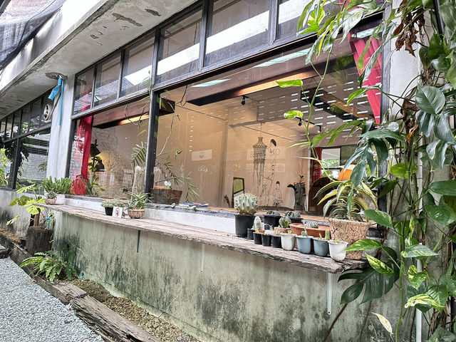 Old School คาเฟ่ สุดคูล ชลบุรี