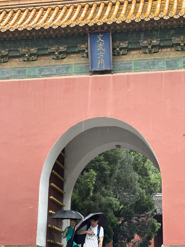 Wenwu Fangmen: Where Stone Beasts & Bullet Scare Guard The Ming Dynasty’s Sacred Threshold
