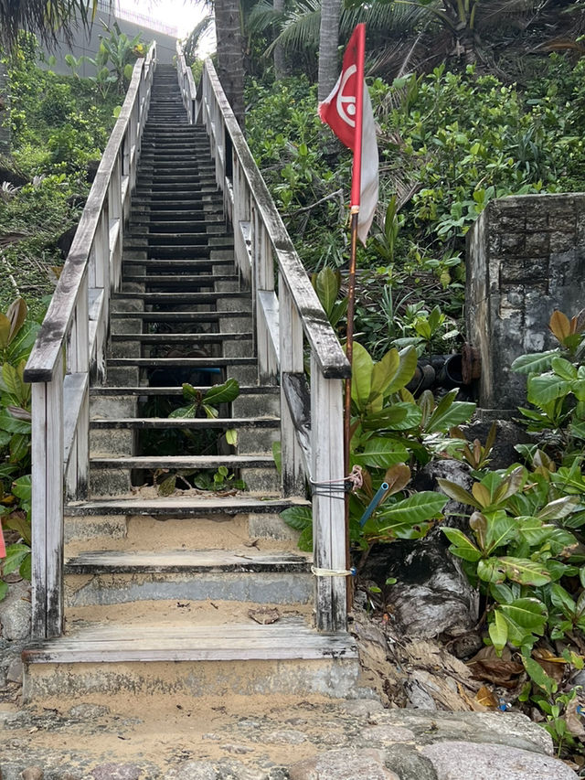 Naithon beach wooden bridge