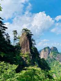 Huangshan – Where the Gods Painted with Clouds
