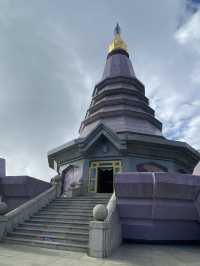 ⛰️ คู่เจดีย์งดงามบนยอดดอยอินทนนท์