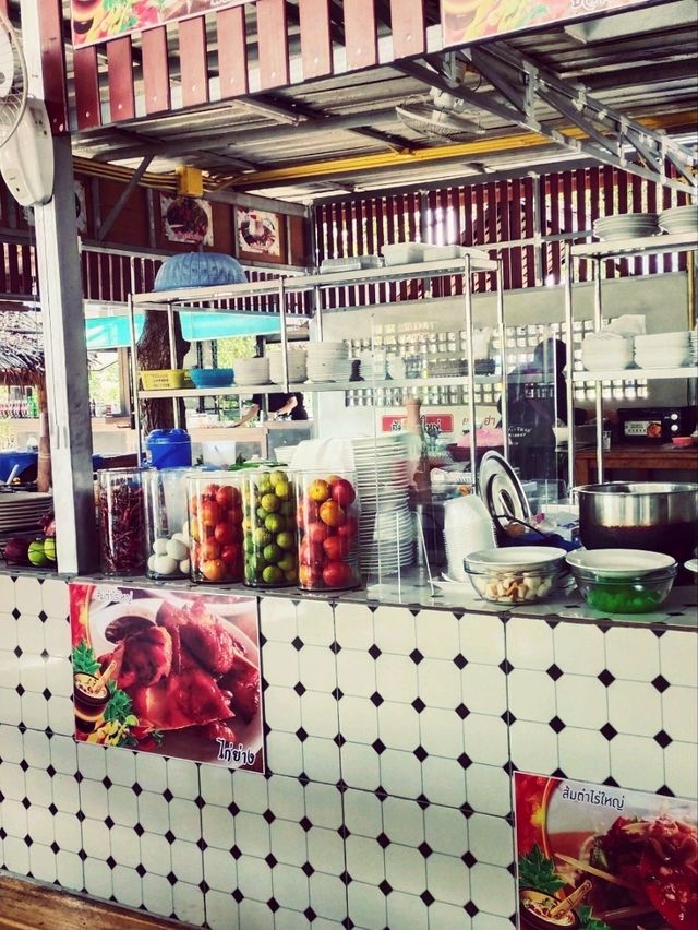 ส้มตำฮาลาล ส้มตำไร้ใหญ่ เหนือคลอง 🍴✨