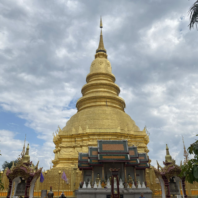 🌟 มาแอ่วลำพูน แวะไหว้พระธาตุคู่เมือง 🌟ททท