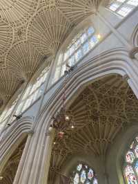 Bath Abbey Tour: Affordable Sightseeing in Somerset
