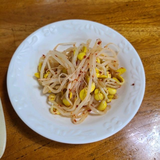 서귀포 모슬포 맛집)영해식당 - 소고기찌개, 밀면 맛집 / 제주 노포 맛집 서귀포 모슬포 맛집)영해식당 - 소고기찌개, 밀면 맛집 / 제주 노포 맛집