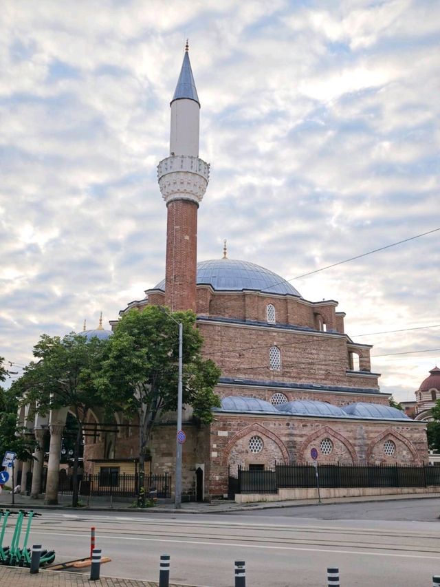 索菲亞目前唯一一座仍在使用的清真寺#班亞巴什清真寺 (Banya Bashi Mosque)-Sofia Bulgaria