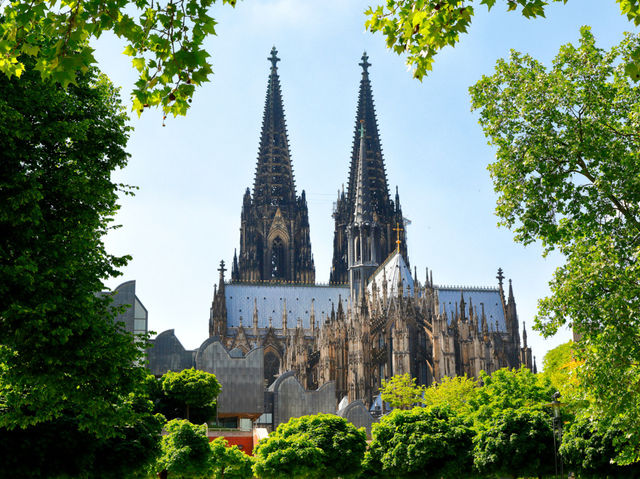 Cologne Cathedralมหาวิหารโกธิกที่งดงามเหนือกาลเวลา