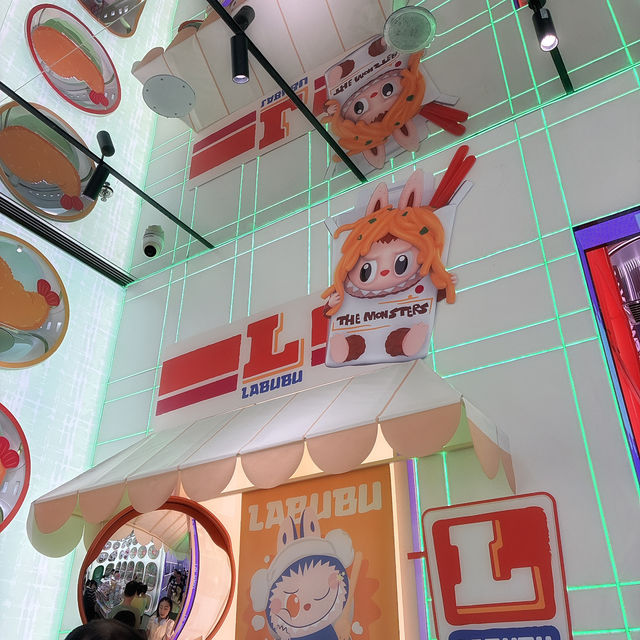 POPMARTグローバル旗艦店 POPMARTグローバル旗艦店