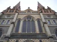 ⛪【墨爾本打卡熱點】聖保羅座堂：市中心最靜謐嘅角落