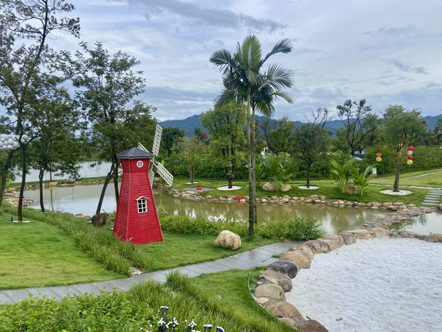 ☂️現代建築遇上雨天詩意✨水上雲朵温泉酒店♨️🧸🛝 ☂️現代建築遇上雨天詩意✨水上雲朵温泉酒店♨️🧸🛝